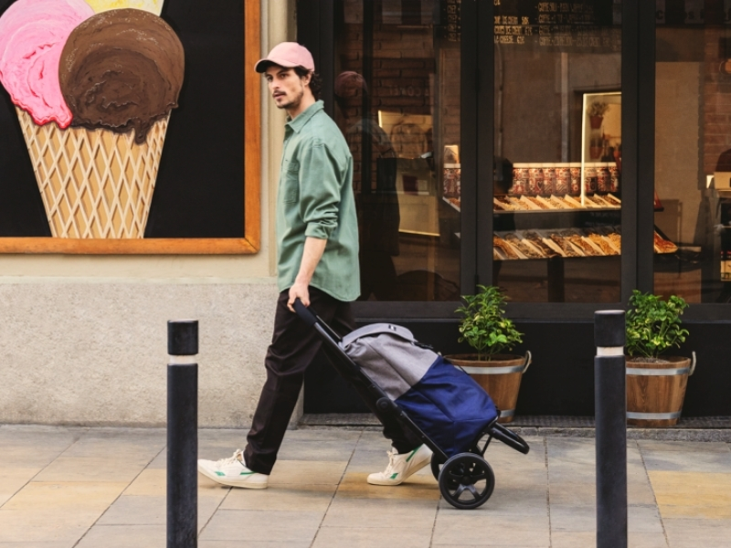 プレイマーケット